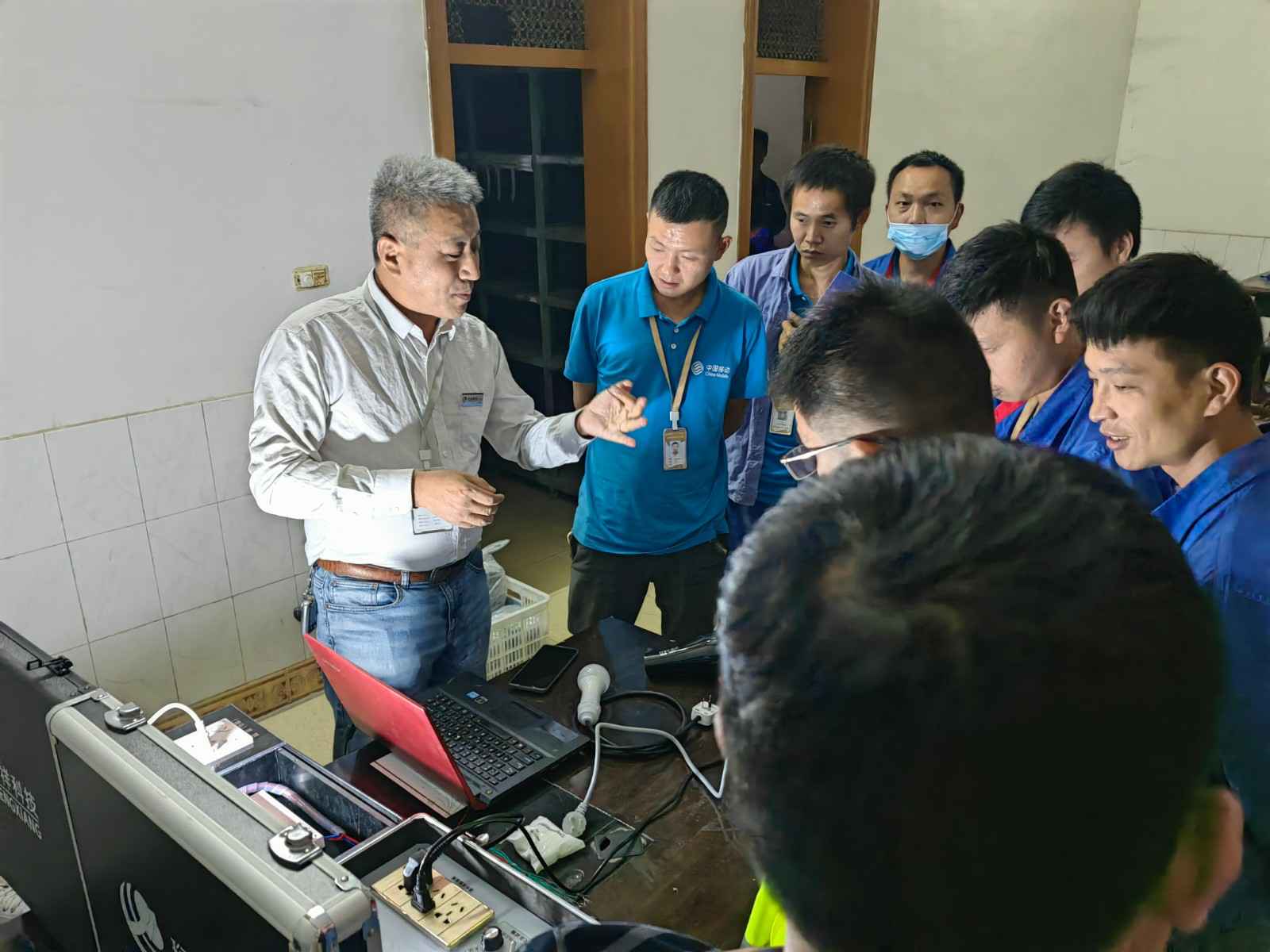 哈尔滨许畅影音制作有限公司为中移铁通有限公司安全用电培训